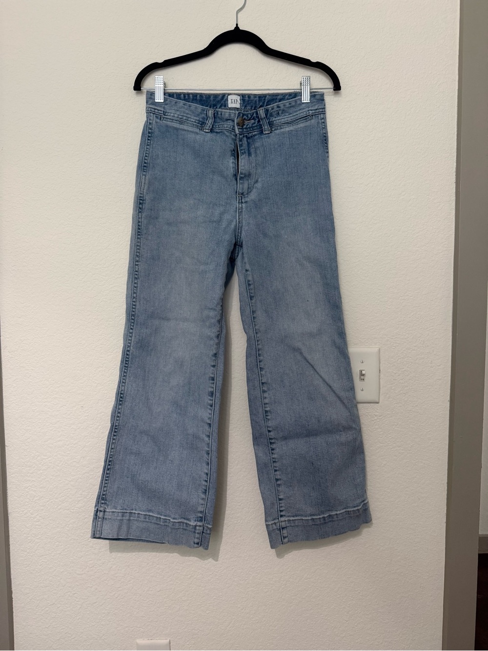 GAP Light Blue High Rise Wide-Leg Crop Jeans